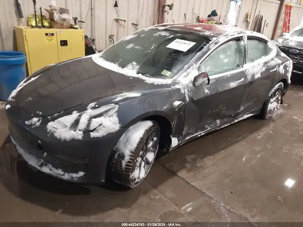 5YJ3E1EBXJF054374 2018 TESLA MODEL 3 - Image 2