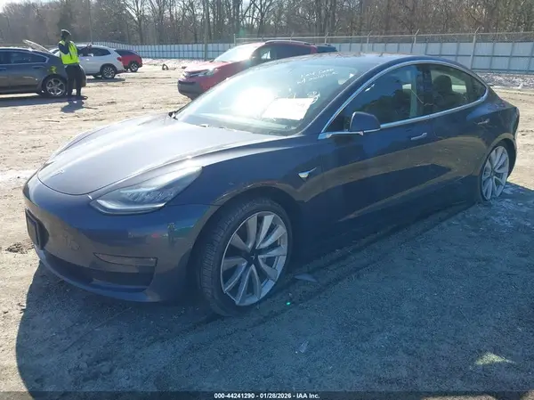 5YJ3E1EBXJF064077 2018 TESLA MODEL 3 - Image 2