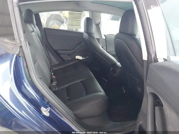 5YJ3E1EBXJF064693 2018 TESLA MODEL 3 - Image 8