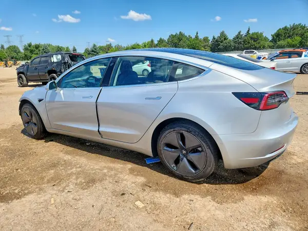 5YJ3E1EBXJF065262 2018 TESLA MODEL 3 - Image 2