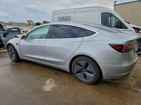 5YJ3E1EBXJF065357 2018 TESLA MODEL 3 - Image 2