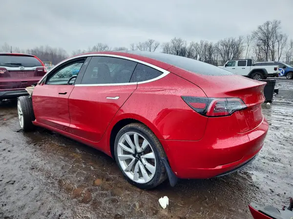 5YJ3E1EBXJF065438 2018 TESLA MODEL 3 - Image 2