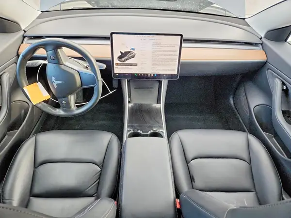 5YJ3E1EBXJF065861 2018 TESLA MODEL 3 - Image 8