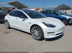 5YJ3E1EBXJF067707 2018 TESLA MODEL 3