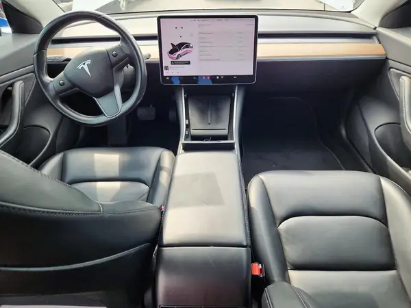 5YJ3E1EBXJF069375 2018 TESLA MODEL 3 - Image 8