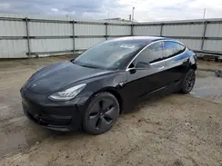 5YJ3E1EBXJF070560 2018 TESLA MODEL 3