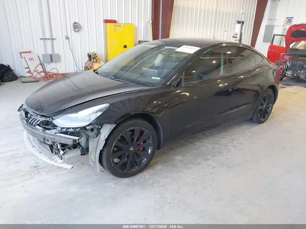 5YJ3E1EBXJF071689 2018 TESLA MODEL 3 - Image 2