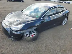 5YJ3E1EBXJF074043 2018 TESLA MODEL 3