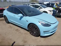 5YJ3E1EBXJF074611 2018 TESLA MODEL 3