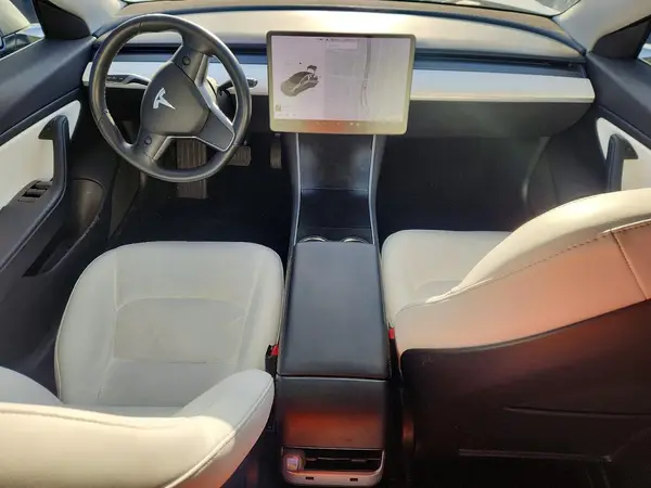 5YJ3E1EBXJF074821 2018 TESLA MODEL 3 - Image 8
