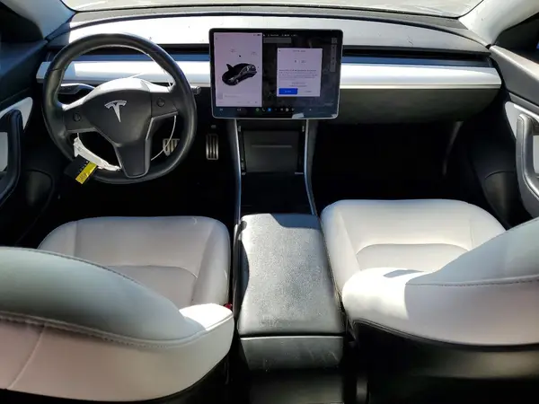 5YJ3E1EBXJF079372 2018 TESLA MODEL 3 - Image 8
