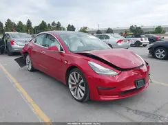5YJ3E1EBXJF079940 2018 TESLA MODEL 3