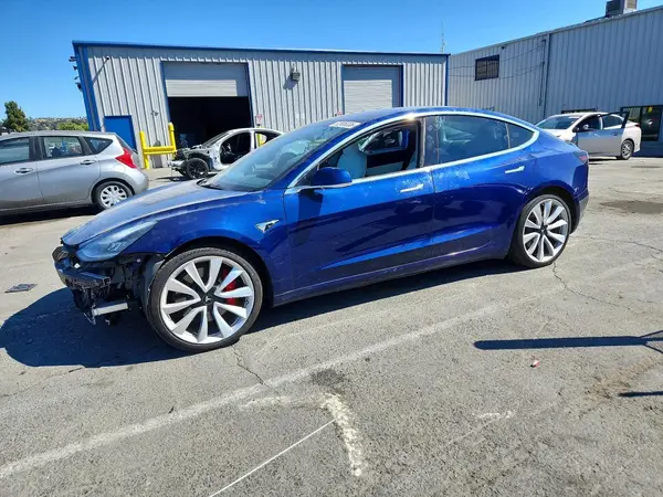 5YJ3E1EBXJF080716 2018 TESLA MODEL 3 - Image 1