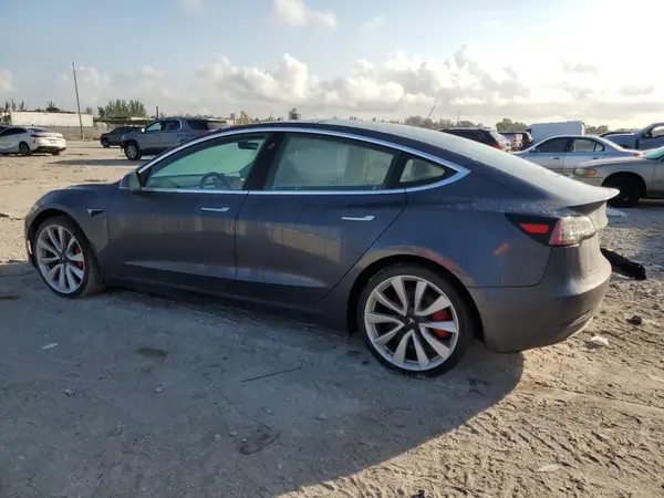 5YJ3E1EBXJF083244 2018 TESLA MODEL 3 - Image 2