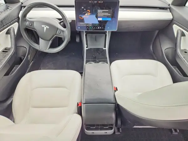 5YJ3E1EBXJF085527 2018 TESLA MODEL 3 - Image 8