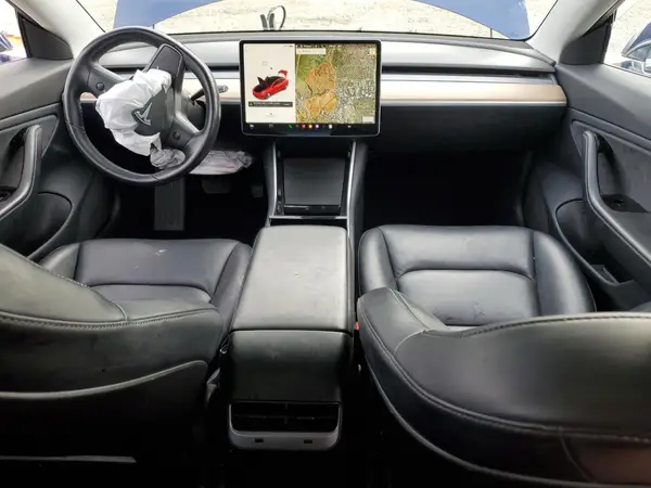 5YJ3E1EBXJF088217 2018 TESLA MODEL 3 - Image 8