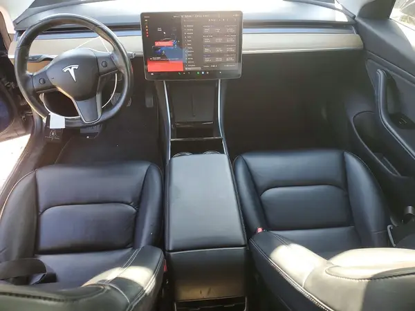 5YJ3E1EBXJF088492 2018 TESLA MODEL 3 - Image 8