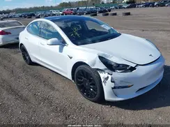 5YJ3E1EBXJF088959 2018 TESLA MODEL 3