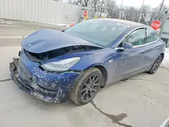 5YJ3E1EBXJF090257 2018 TESLA MODEL 3