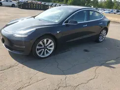 5YJ3E1EBXJF090484 2018 TESLA MODEL 3