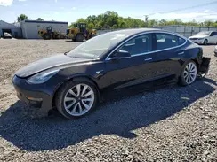 5YJ3E1EBXJF090582 2018 TESLA MODEL 3