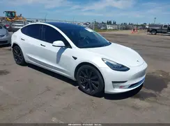 5YJ3E1EBXJF092171 2018 TESLA MODEL 3