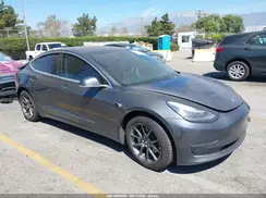 5YJ3E1EBXJF093241 2018 TESLA MODEL 3