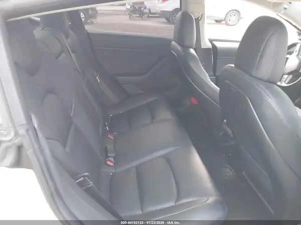 5YJ3E1EBXJF094793 2018 TESLA MODEL 3 - Image 8