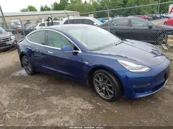 5YJ3E1EBXJF096558 2018 TESLA MODEL 3