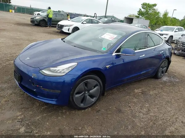 5YJ3E1EBXJF096558 2018 TESLA MODEL 3 - Image 2