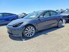 5YJ3E1EBXJF097239 2018 TESLA MODEL 3
