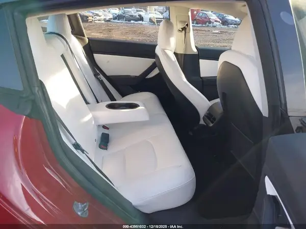5YJ3E1EBXJF097578 2018 TESLA MODEL 3 - Image 8