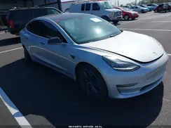 5YJ3E1EBXJF099511 2018 TESLA MODEL 3