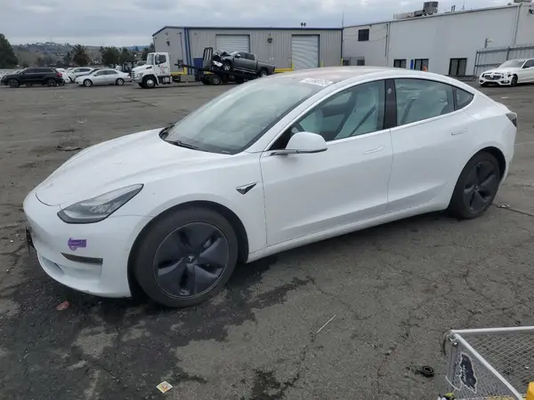 5YJ3E1EBXJF100172 2018 TESLA MODEL 3 - Image 1