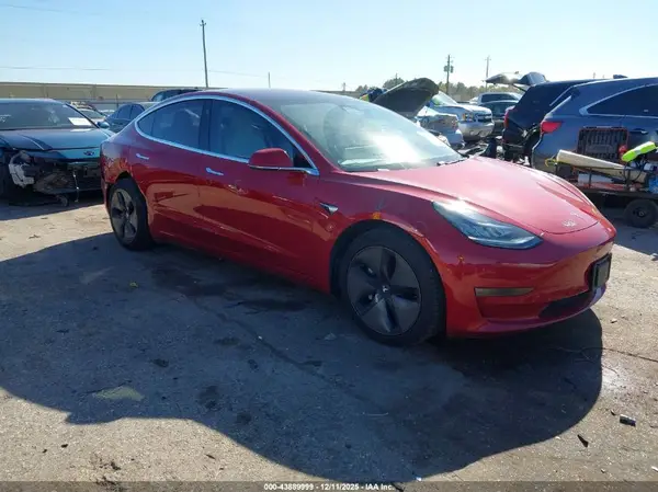5YJ3E1EBXJF100771 2018 TESLA MODEL 3 - Image 1