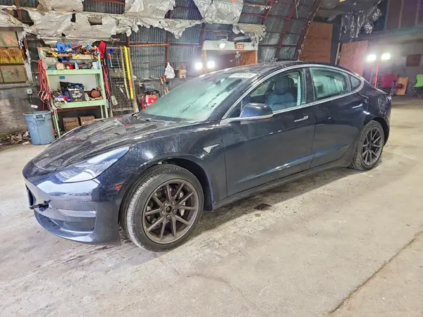 5YJ3E1EBXJF103220 2018 TESLA MODEL 3 - Image 1