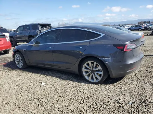 5YJ3E1EBXJF103797 2018 TESLA MODEL 3 - Image 2