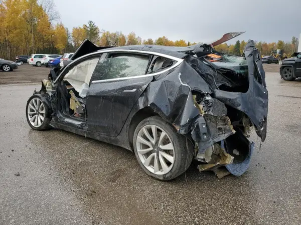 5YJ3E1EBXJF107316 2018 TESLA MODEL 3 - Image 2