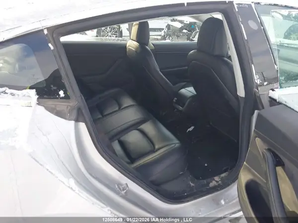 5YJ3E1EBXJF107431 2018 TESLA MODEL 3 - Image 8