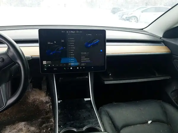 5YJ3E1EBXJF107719 2018 TESLA MODEL 3 - Image 8