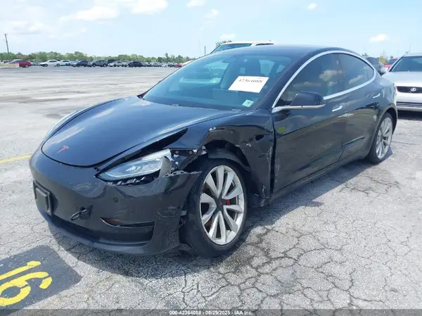 5YJ3E1EBXJF110068 2018 TESLA MODEL 3 - Image 2