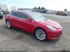 5YJ3E1EBXJF112063 2018 TESLA MODEL 3