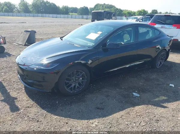 5YJ3E1EBXJF112063 2018 TESLA MODEL 3 - Image 2