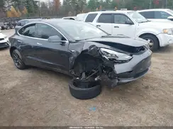 5YJ3E1EBXJF114086 2018 TESLA MODEL 3