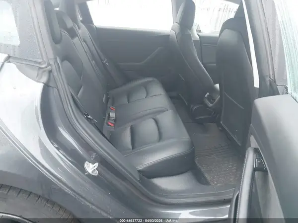 5YJ3E1EBXJF114220 2018 TESLA MODEL 3 - Image 8