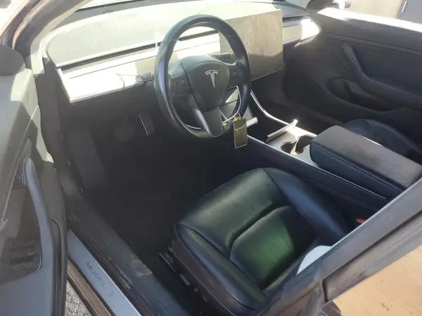 5YJ3E1EBXJF114430 2018 TESLA MODEL 3 - Image 8