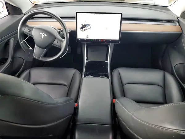 5YJ3E1EBXJF115478 2018 TESLA MODEL 3 - Image 8