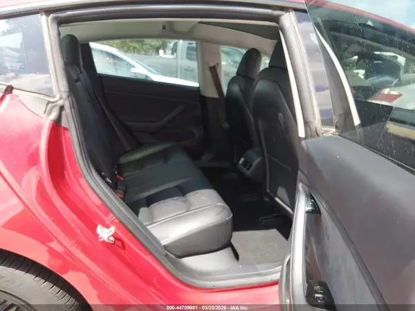 5YJ3E1EBXJF117182 2018 TESLA MODEL 3 - Image 8