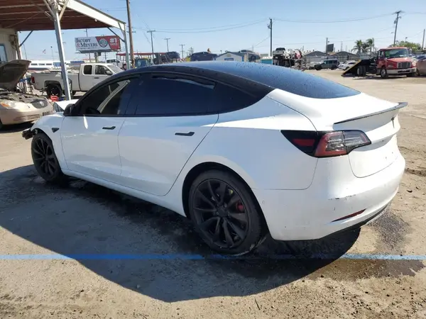 5YJ3E1EBXJF117716 2018 TESLA MODEL 3 - Image 2