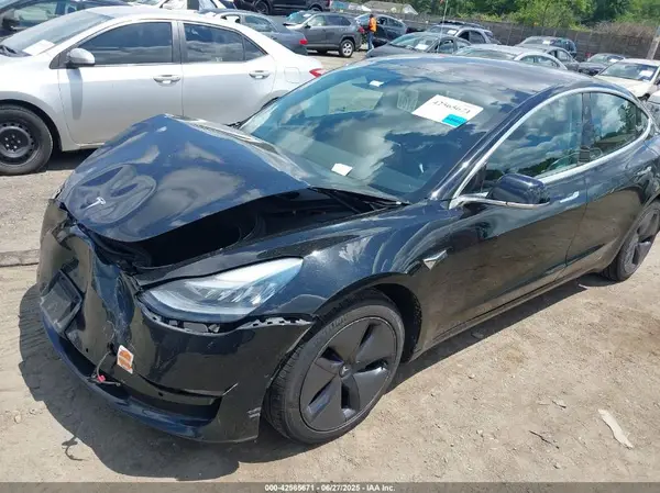 5YJ3E1EBXJF118977 2018 TESLA MODEL 3 - Image 2